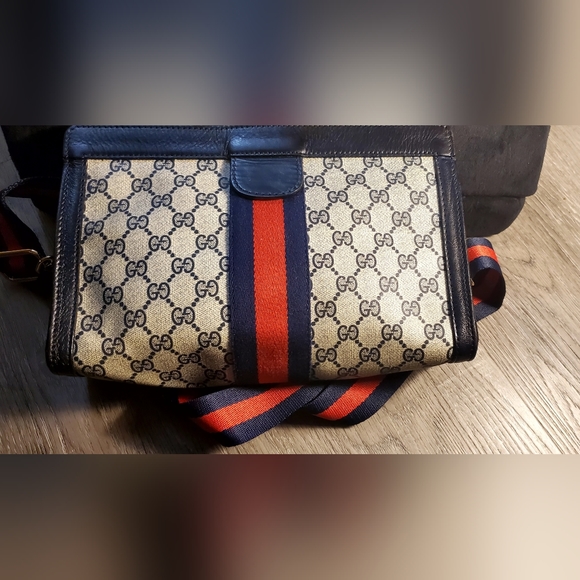 **Sold Via Mercari **Authentic Navy Gucci Handbag - Picture 5 of 12